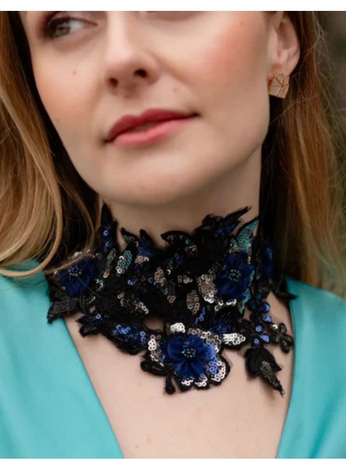Necklace with blue and black embroidered flowers