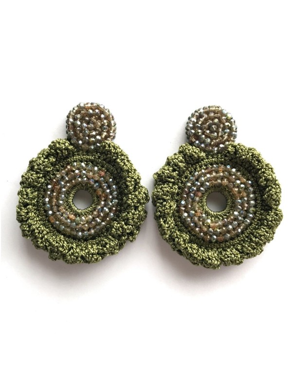 Crochet earrings with crystals and floral design