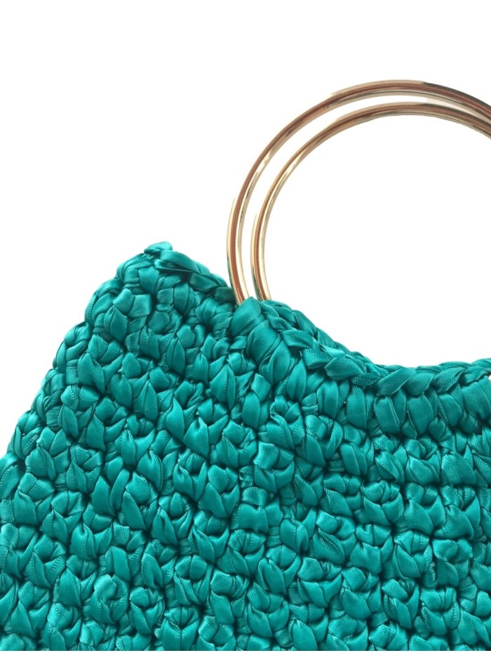 Portefeuille en crochet avec rubans de satin et...