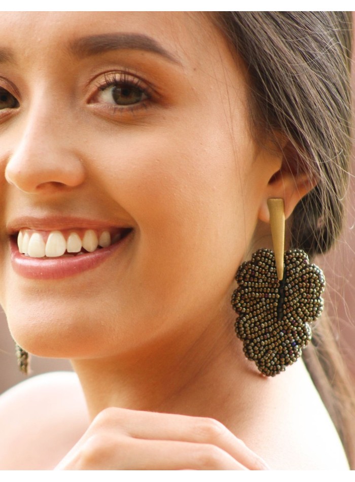 Brown leaf-shaped maxi earrings