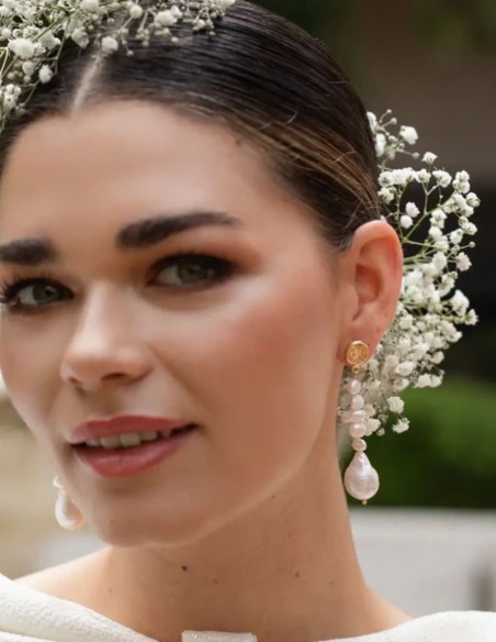 Longues boucles d'oreilles avec perles irrégulières et perles baroques