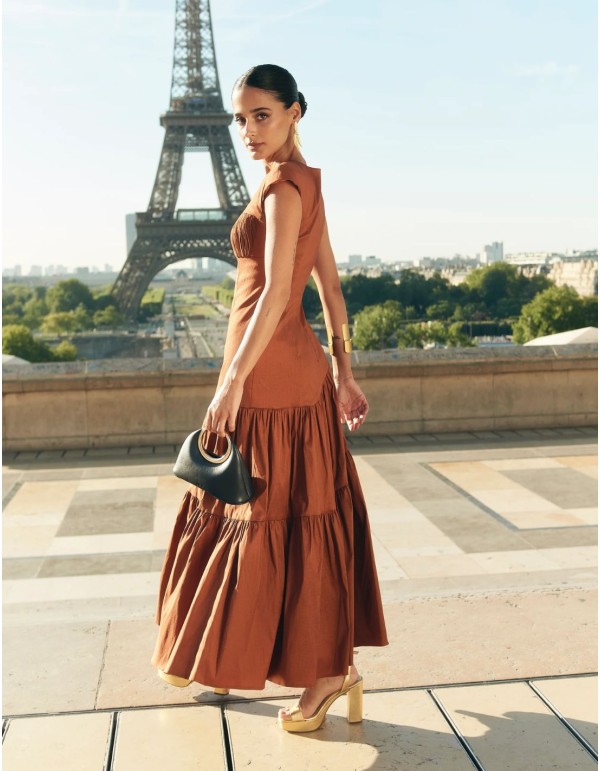 Midi dress with short sleeves and fitted waist 2