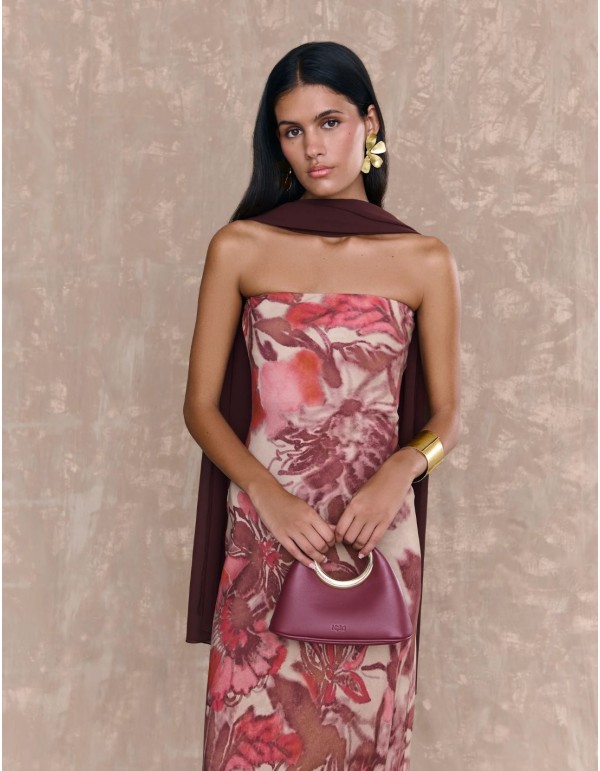 Vestido largo de invitada estampado con escote palabra de honor 2