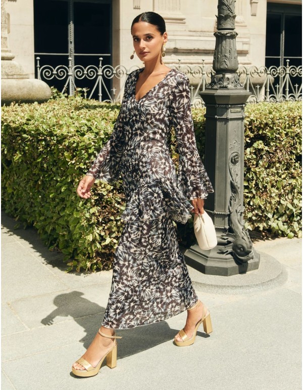 Vestido midi para invitada estampado con volante diagonal