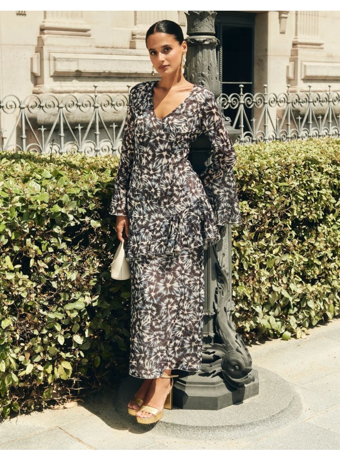Vestido midi para invitada estampado con volante diagonal