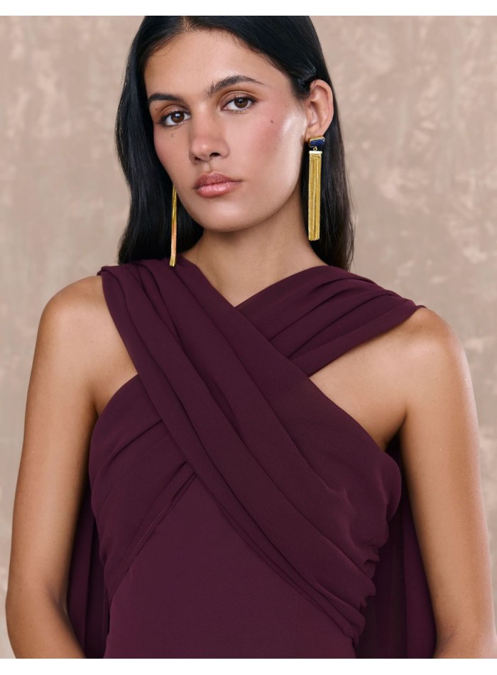 Multiposition burgundy sweetheart neckline top...