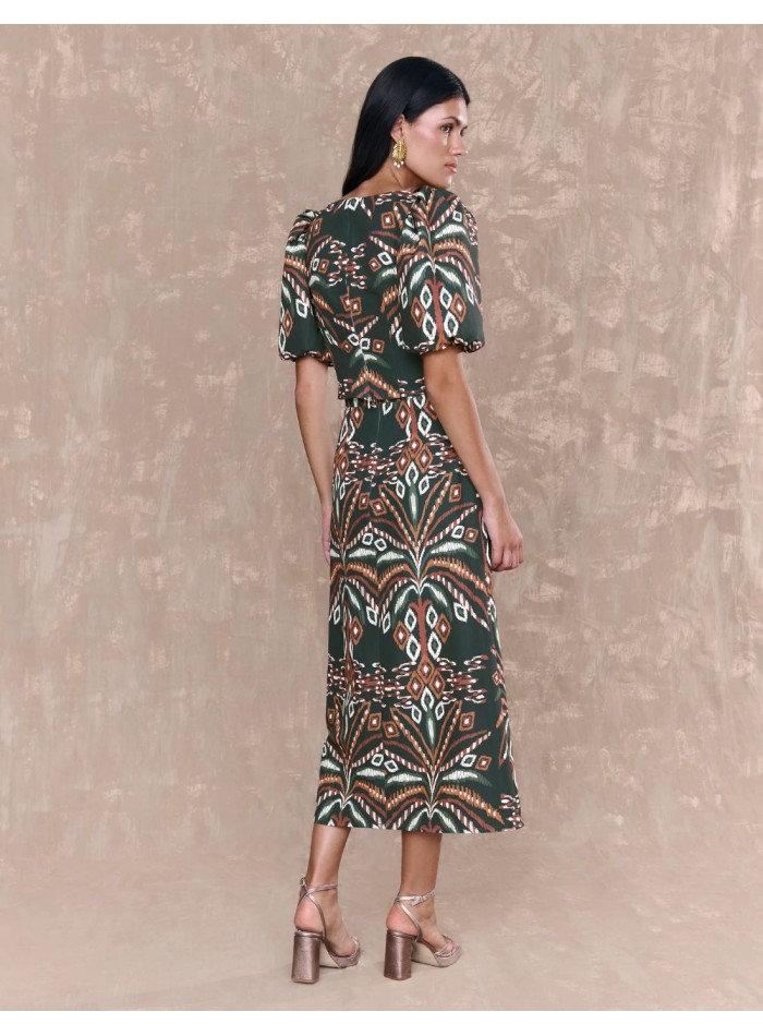 Jupe midi d'invité à la coupe évasée