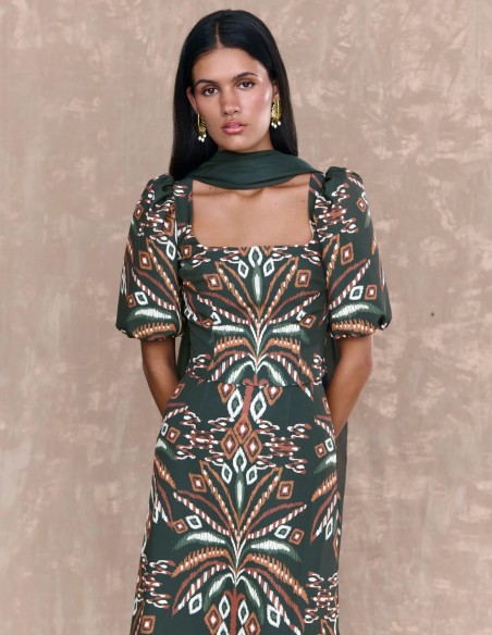 Top d'invité à motifs avec manches bouffantes