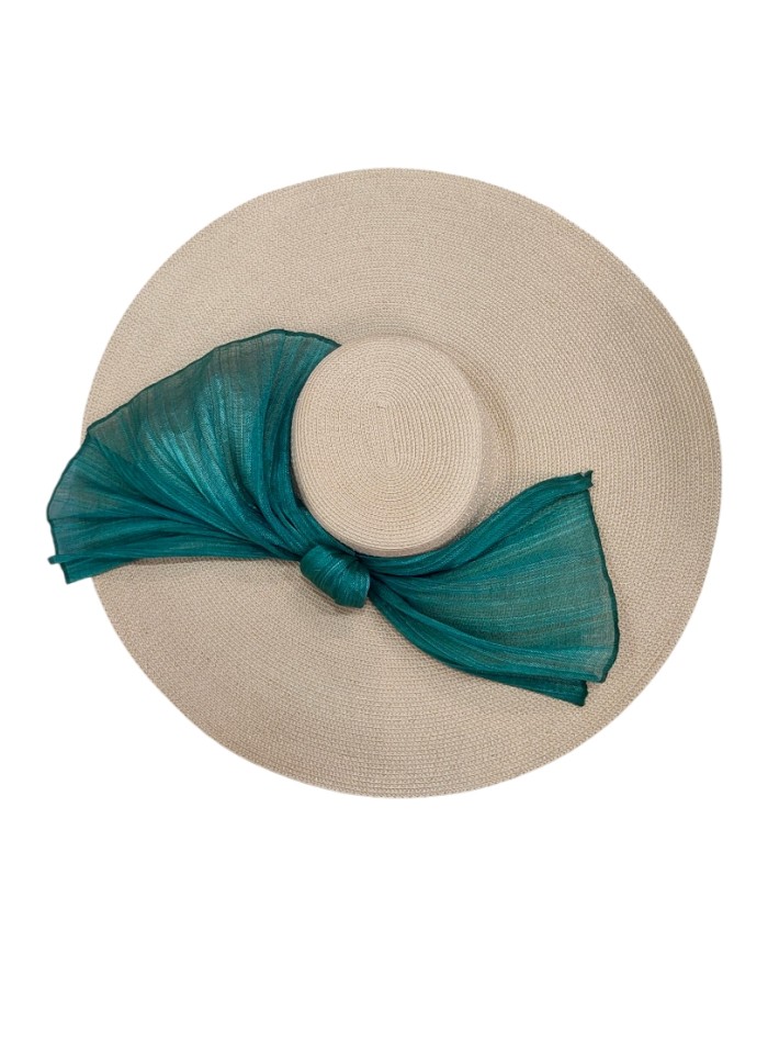 Beige guest pamela with bottle green knot