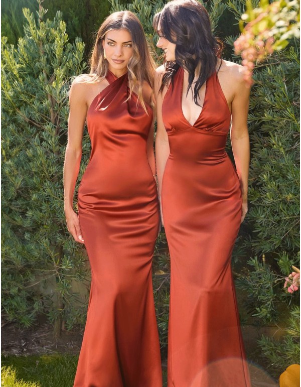 caldera Vestido de fiesta satinado con escote halter y espalda al aire