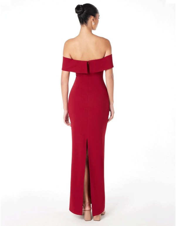 Fitted long gown with bandeau neckline 2