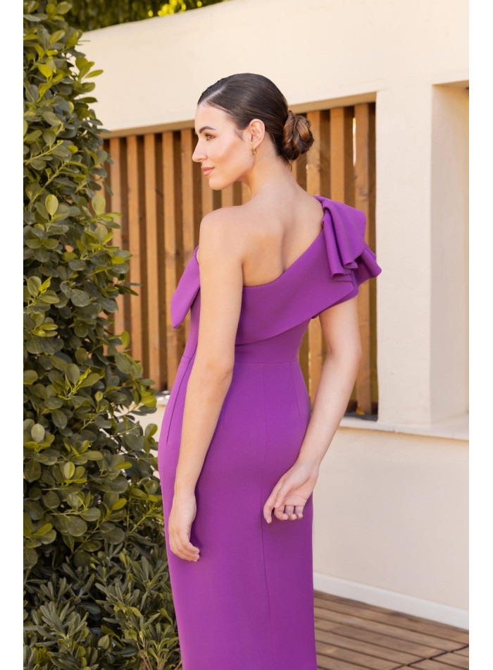 Robe de soirée longue avec encolure et...