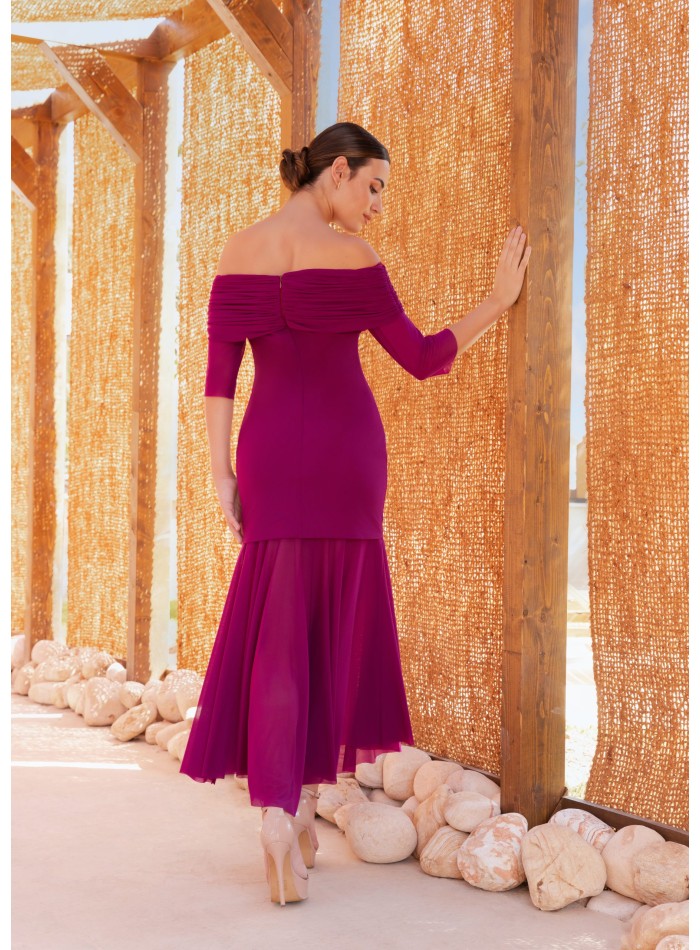 Robe de soirée midi avec encolure bardot et drapé