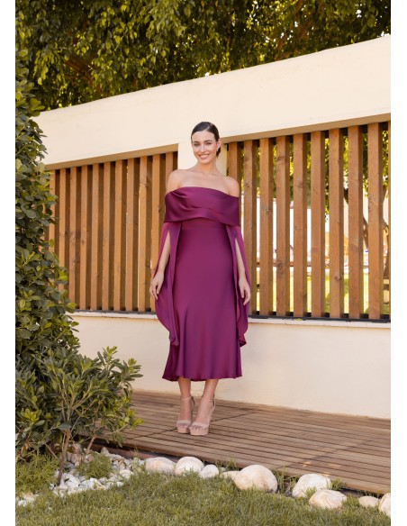 Vestido midi escote bardot con mangas caídas para eventos