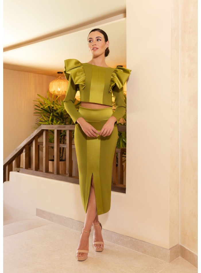 Set of off-the-shoulder ruffle top and midi...