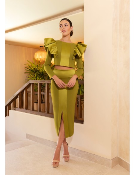 Set of off-the-shoulder ruffle top and midi skirt with satin opening