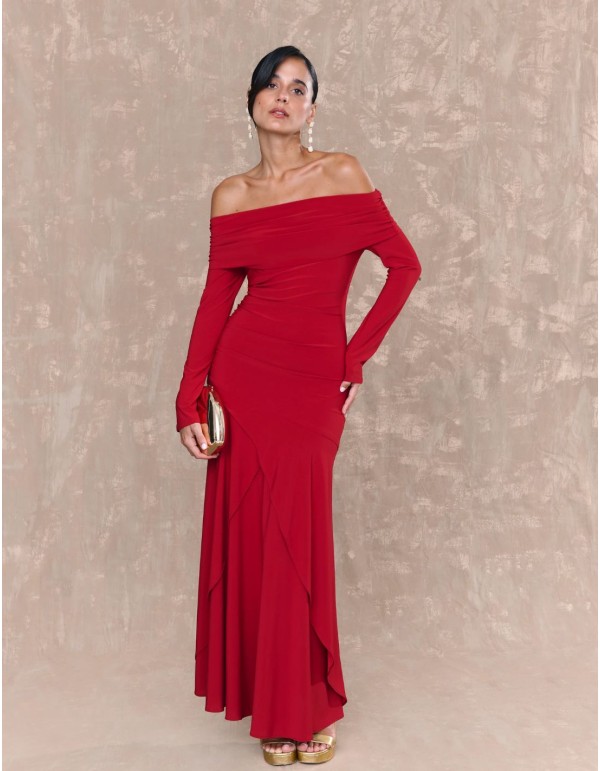 Robe d'invité longue avec encolure bateau et manches longues