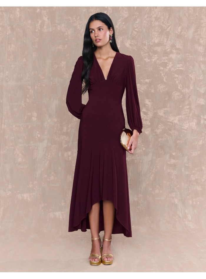 Vestido midi burdeos con escote en pico