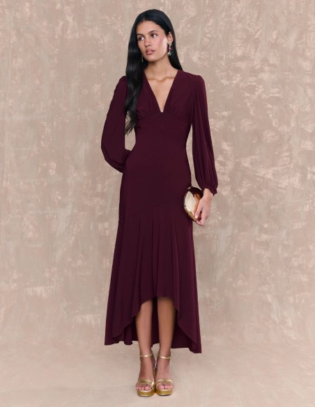 Robe midi bourgogne avec décolleté en V