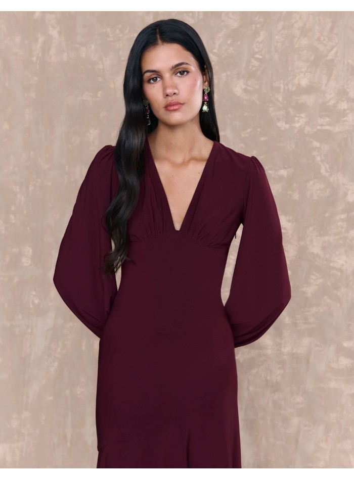 Burgundy midi dress with V-neckline