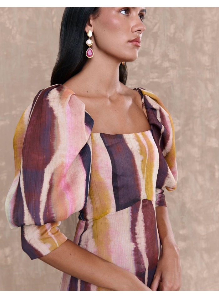 Robe longue multicolore à encolure carrée et...