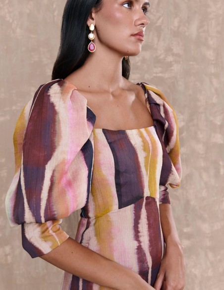 Robe longue multicolore à encolure carrée et manches françaises bouffantes