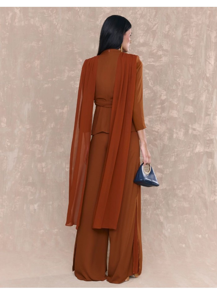 Blouse with draping and belt in brown