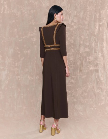 Vestido midi con manga francesa y motivos de fornitura