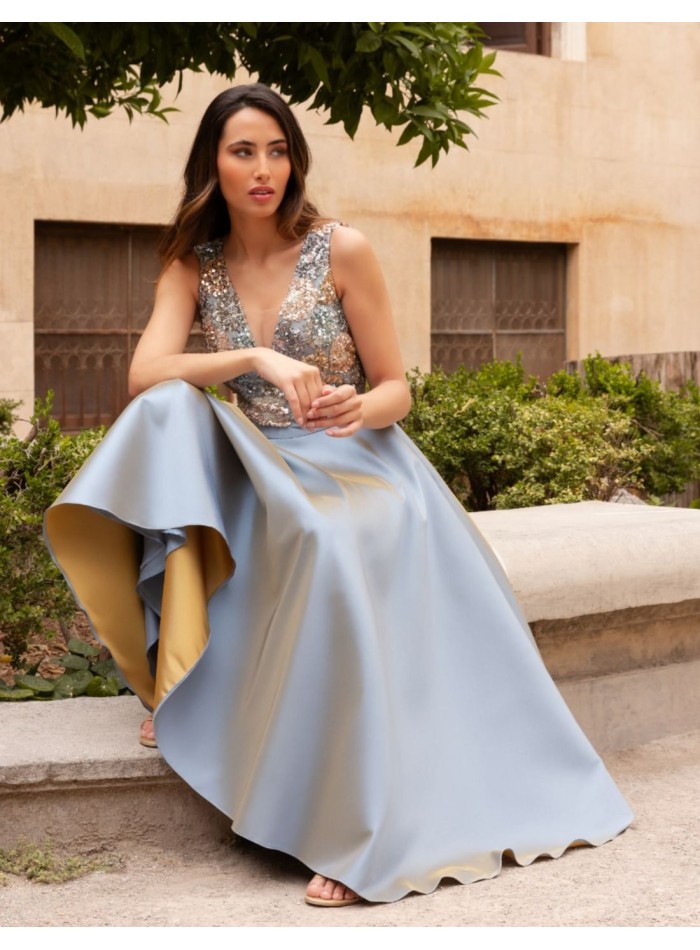 Robe midi avec jupe en satin et corsage à...