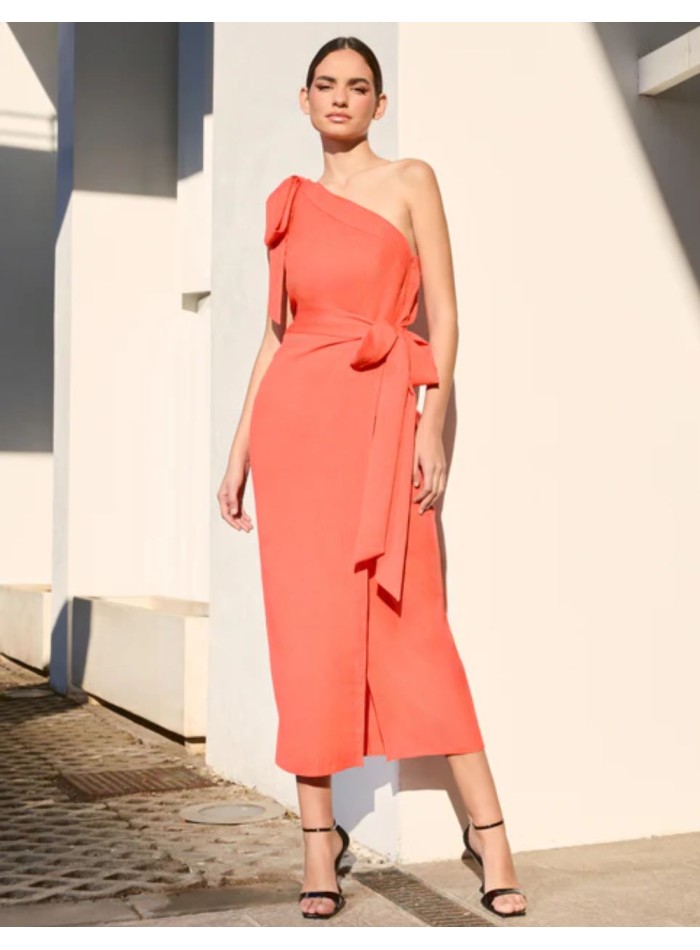 Falda midi naranja con lazada lateral en falso...