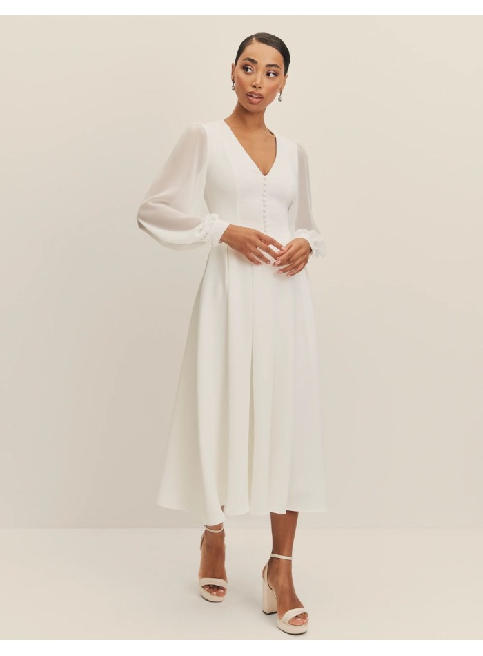 Robe de mariée midi avec manches en mousseline...