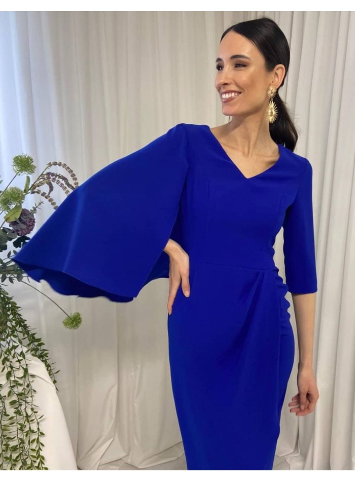 Vestido midi con escote en V y manga capa