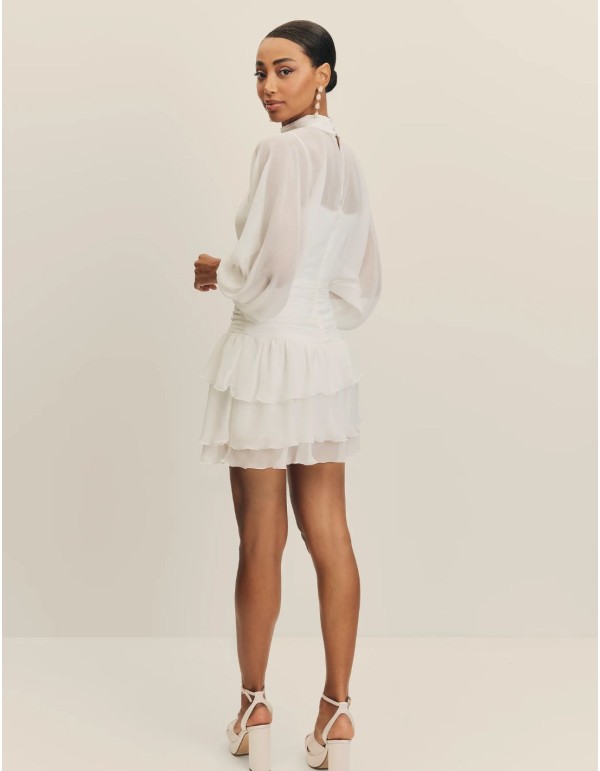 Short wedding dress in chiffon with halter neckline 2