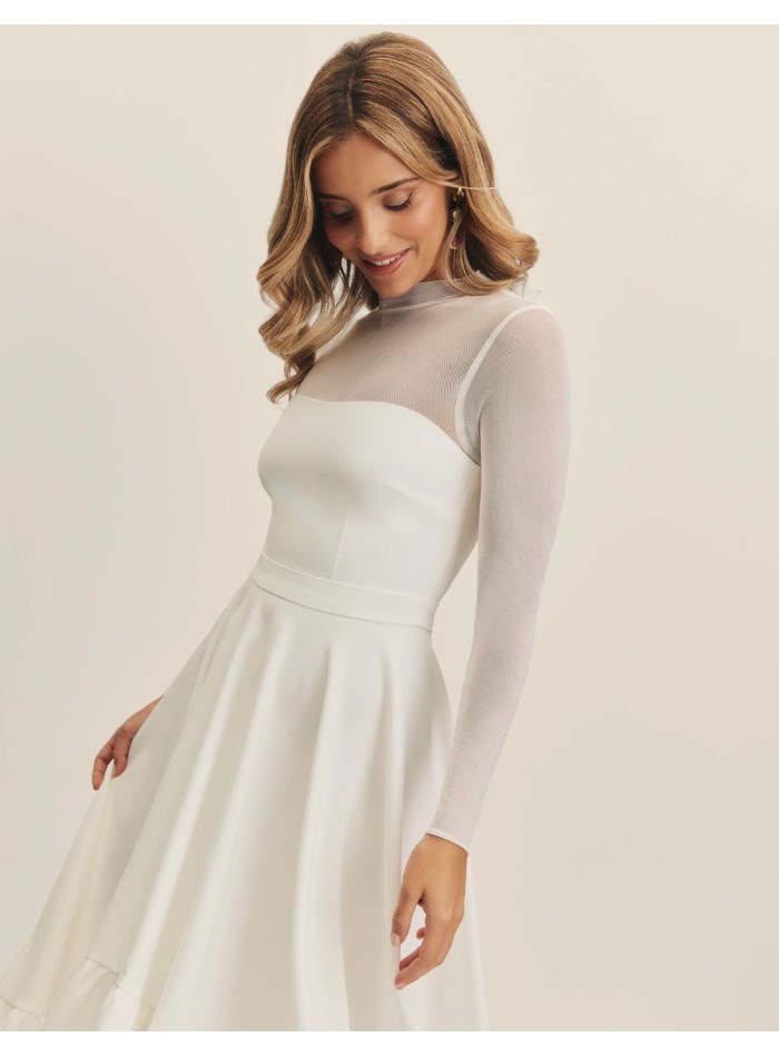 Robe de mariée midi avec encolure en cœur et...