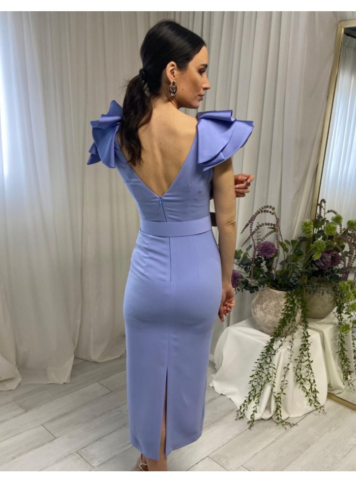 Vestido midi con volantes en la manga y cinturón