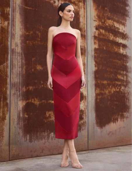 Strapless red midi dress with curved neckline