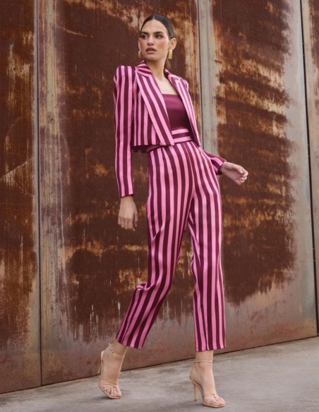 Pantalon droit rose à taille haute et ceinture large