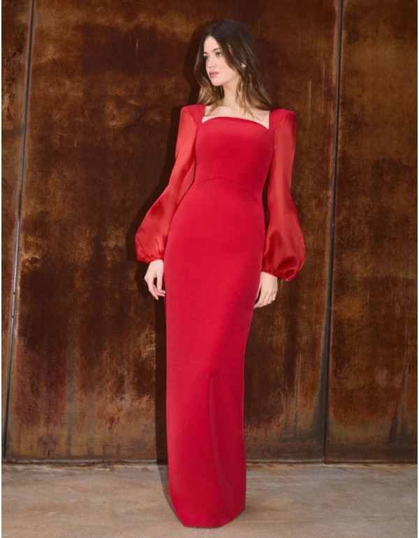 Robe longue rouge à encolure cintrée et manches bouffantes