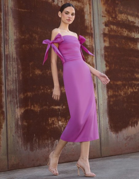 Vestido midi violeta en tafetán elástico con mangas lazadas