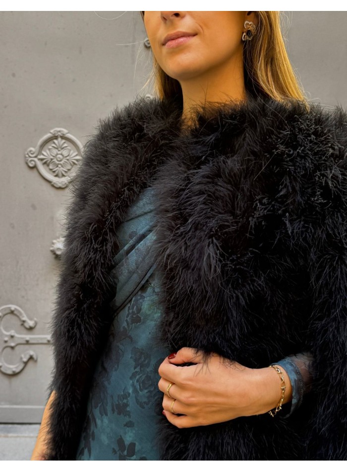 Cape d'invité en plumes d'autruche noires