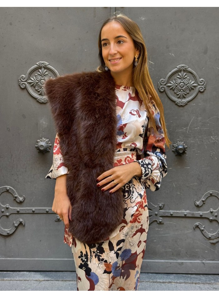 Chocolate brown long hair wrap for wedding guests