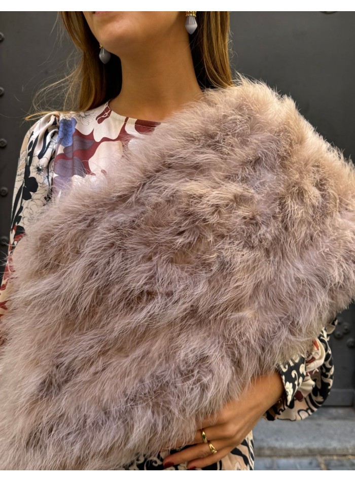 Beige ostrich feather wrap for wedding guests
