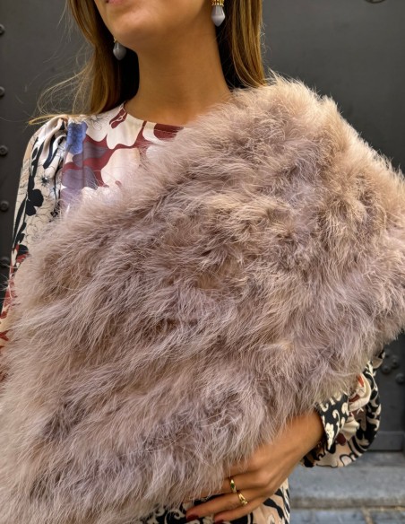 Beige ostrich feather wrap for wedding guests