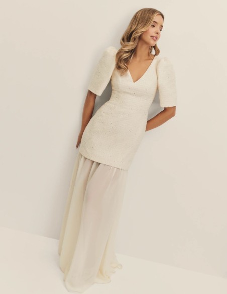 Tweed and chiffon wedding dress with puffed sleeves