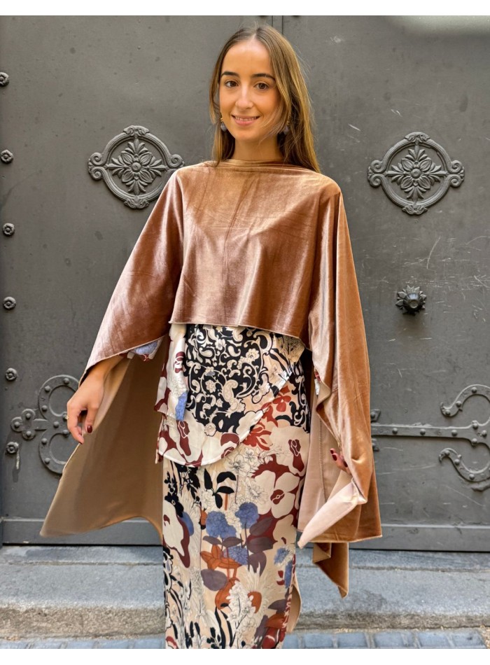Caramel color velvet cape for wedding guests