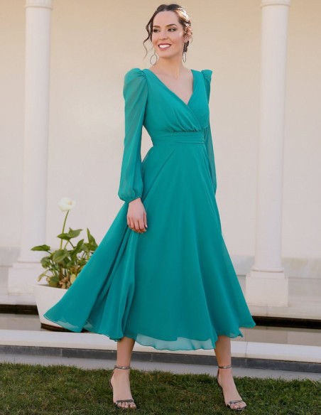 Midi dress with long sleeves and open back