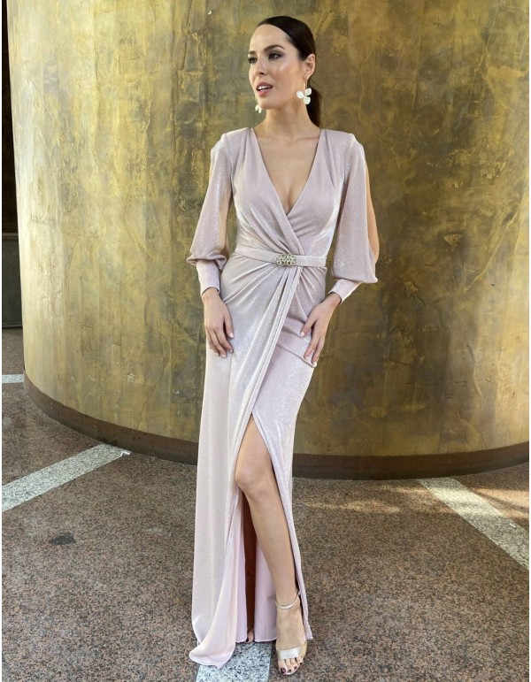 Long dress with shiny fabric and open sleeves 2