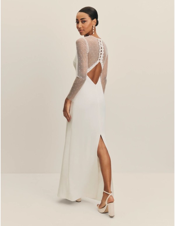 Long wedding dress with closed neckline and plumeti sleeves 2