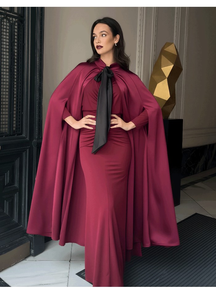 Reversible long event cape with loop