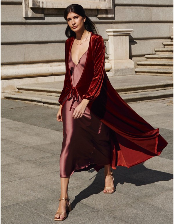 Manteau midi en velours marron avec encolure croisée